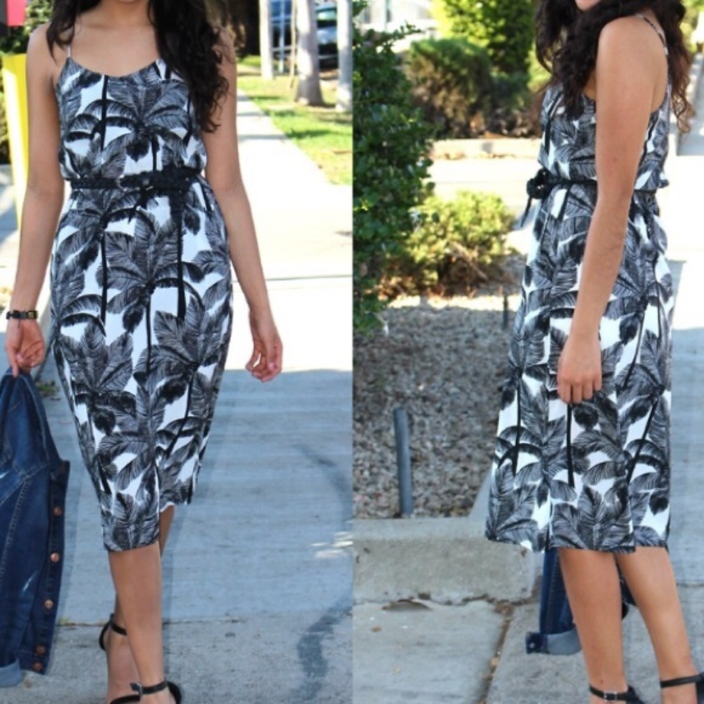 Adorable Palm Leaf Print Sun Dress